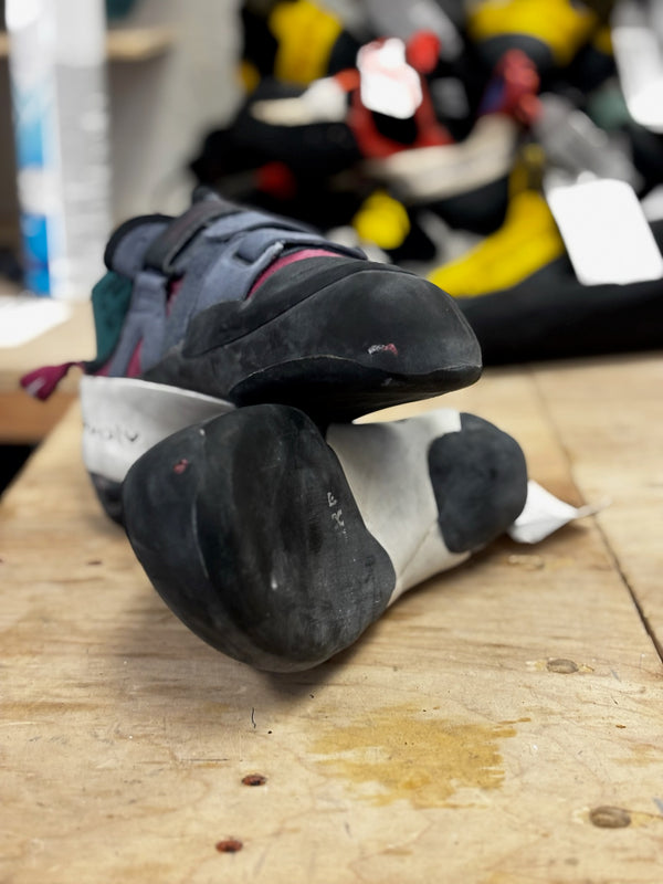 Climbing shoe 2